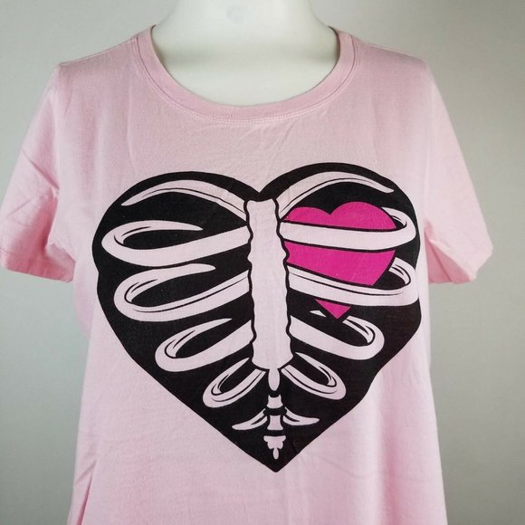 Torrid Tee T Shirt Caged Heart Pink Size 1X - Picture 3 of 5
